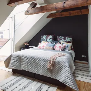 https://galerie-hotel-petersen.hamburg-hotels-de.com
